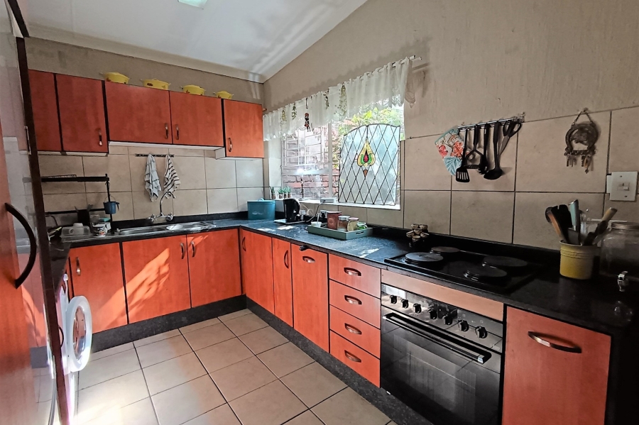 2 Bedroom Property for Sale in Meerhof North West